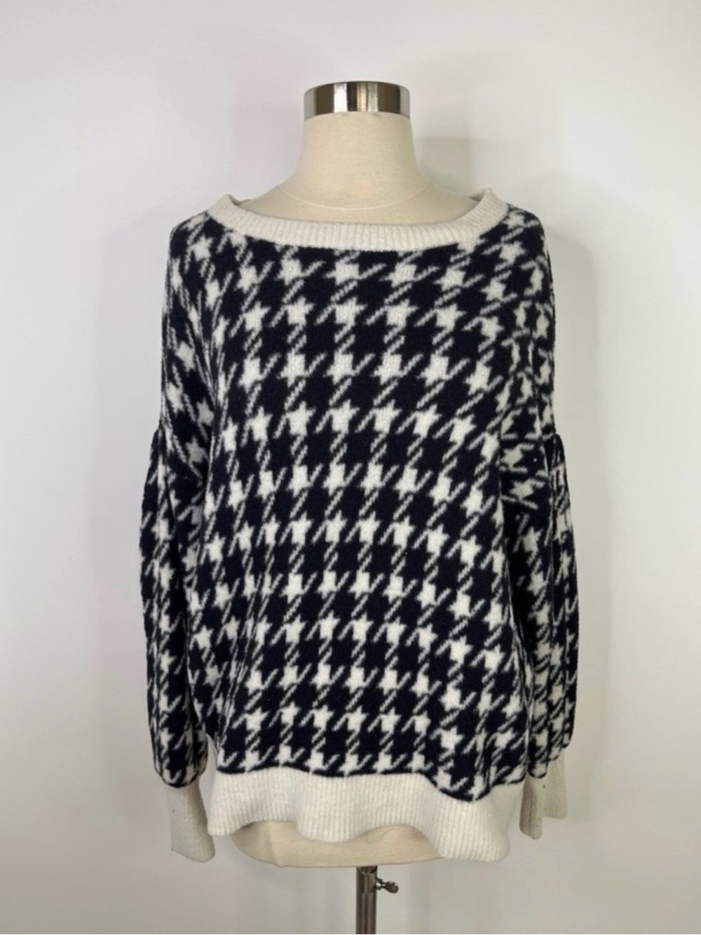 LOFT Dolman Sleeve Houndstooth Crewneck Sweater